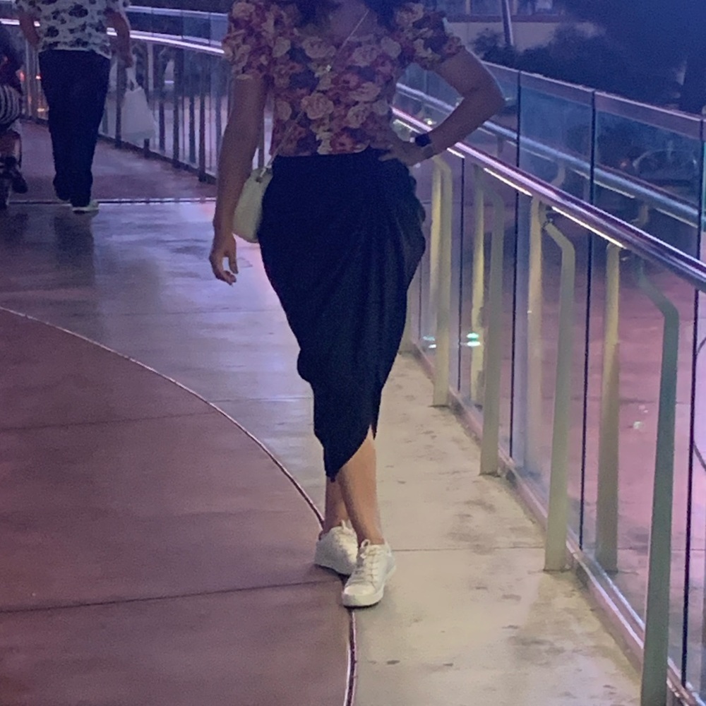 Black skirt - Picture 4 of 4